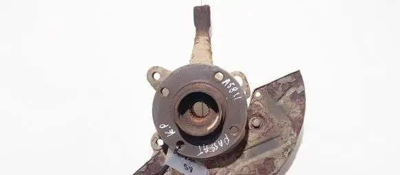 Volkswagen PASSAT B4 Front wheel hub