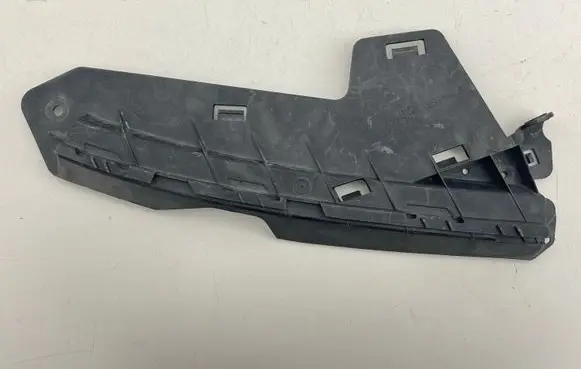 Volvo V70 Front bumper mounting bracket 30796388