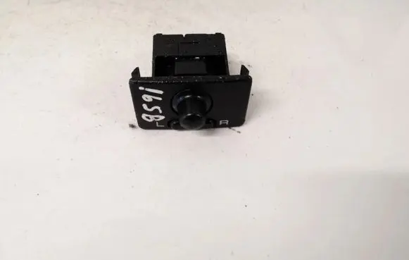 Subaru Legacy Wing mirror switch