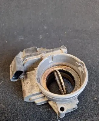 Volkswagen Golf V Engine shut-off valve 03G128063G 2104082036 A2C53249824