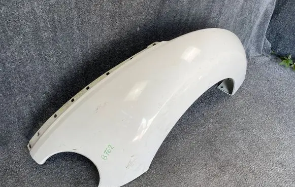 Volkswagen New Beetle Fender B762
