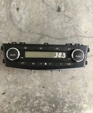 Toyota Avensis T270 Climate control unit 5590005380