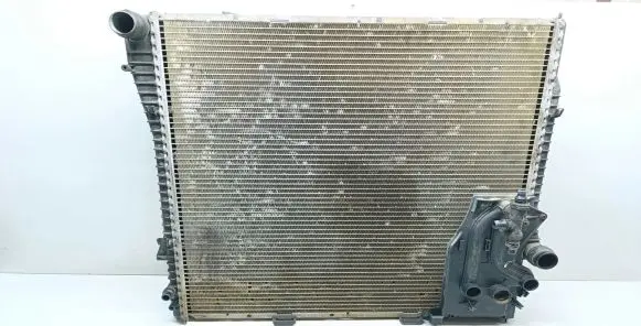 BMW X5 E53 Coolant radiator 7521765 17107521765