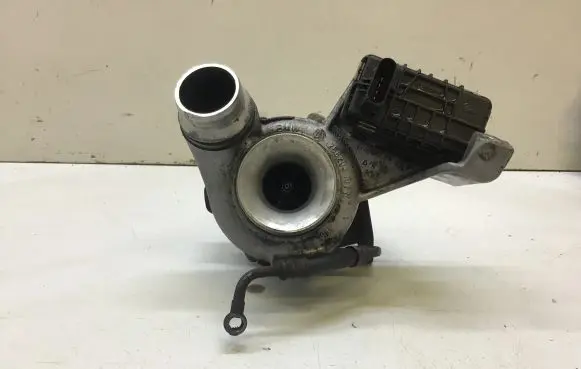 BMW 1 E81 E87 Turbo 7800594 767378 GT1749V