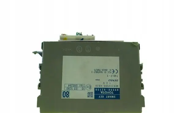 Toyota Auris 150 Central body control module 8999002150 17AB14