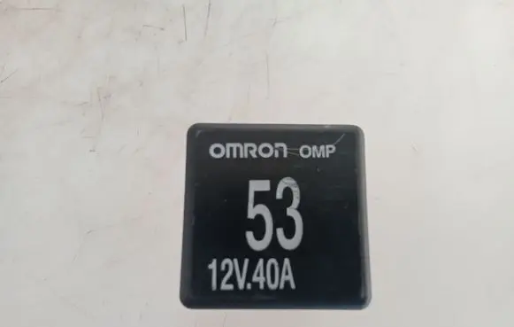 Volkswagen Transporter - Caravelle T4 Other relay 141951253B