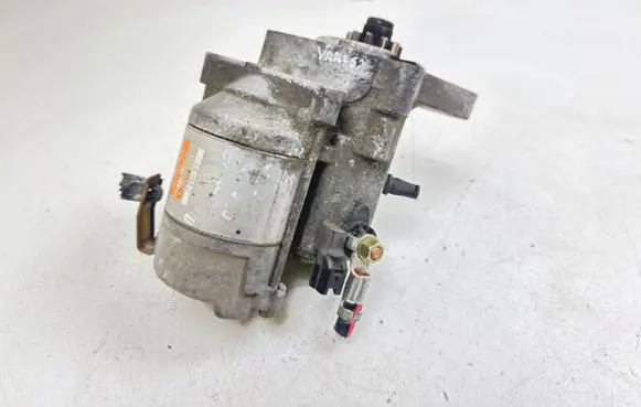 Toyota Yaris Starter motor 2810033050