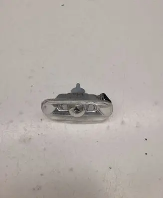 Audi A4 S4 B7 8E 8H Front fender indicator light 8E0949127