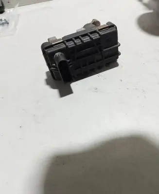 BMW 5 GT F07 Turbine electric control actuator 6NW009543
