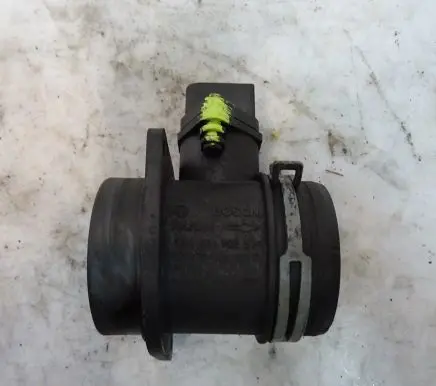 Skoda Octavia Mk2 (1Z) Mass air flow meter 0281002531