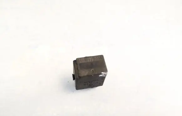 Mercedes-Benz C AMG W204 Other relay 0025421119 4ra007813-00