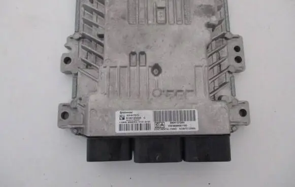 Peugeot 308 Engine control unit/module 9804127280