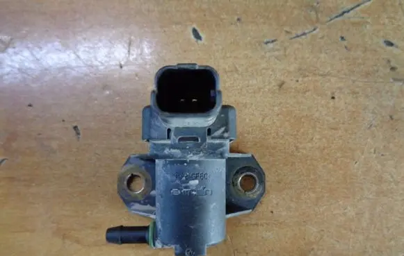 Volvo V60 Vacuum valve 9688124580