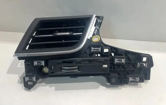 Audi A4 S4 B9 8W Dash center air vent grill 4M1820901BD