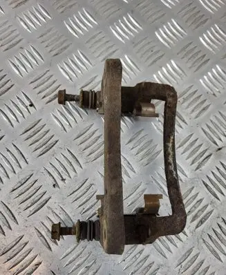 Hyundai Terracan Brake caliper pad carrier rear 