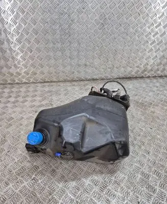 Jaguar F-Pace AdBlue liquid reservoir M8A25J228BB