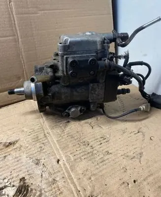 Chrysler Grand Voyager III Fuel injection high pressure pump 0460404963 2464463329
