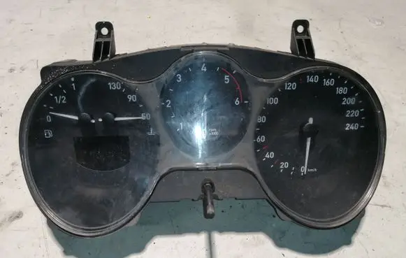 Seat Altea Speedometer (instrument cluster) 5P0920823B