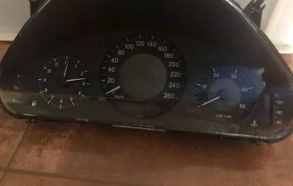 Mercedes-Benz E W211 Speedometer (instrument cluster) A2115400347 11008028403 016960