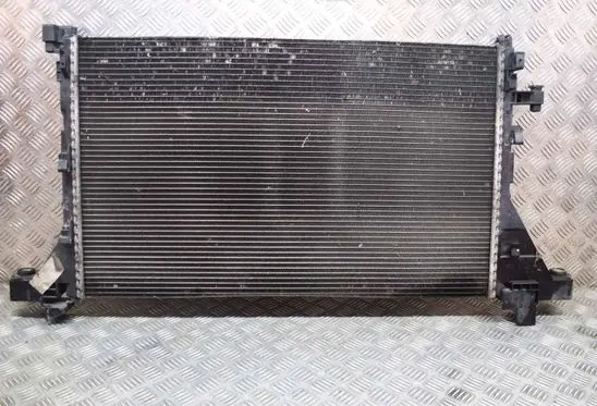 Opel Movano B Coolant radiator 214107695R