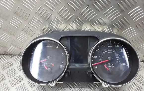 Nissan Qashqai Speedometer (instrument cluster) vpaasf10849lde