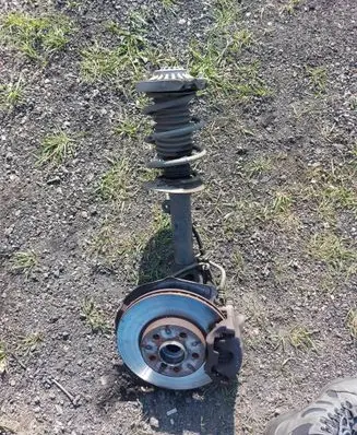 BMW 2 F46 Front shock absorber/damper 6857464