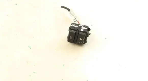 BMW 5 E60 E61 Seat heating switch 9159052 502286