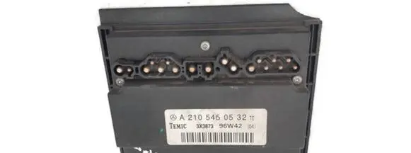 Mercedes-Benz E W210 Other control units/modules A2105450532 96W42 3X3873