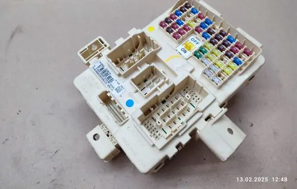 Hyundai Tucson TL Fuse module 91950D3610