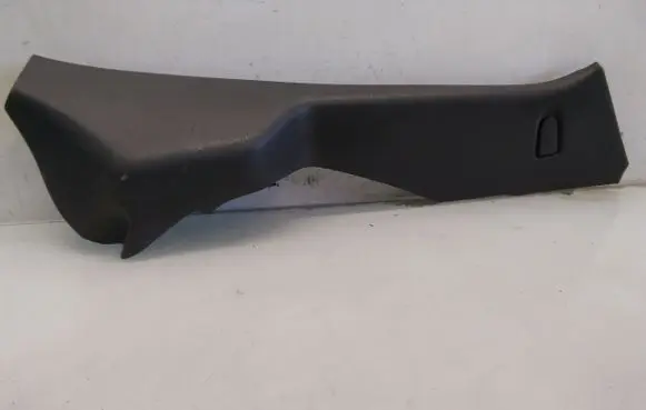 Volkswagen Polo IV 9N3 Other trunk/boot trim element 6Q4867766