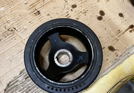 Cadillac Escalade Crankshaft pulley 