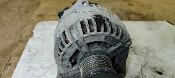 Nissan Qashqai Generator/alternator 8200728292C 0124525140 19409