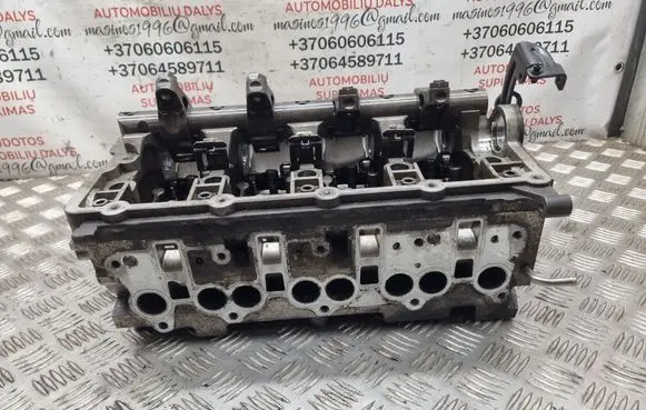 Volkswagen PASSAT B6 Engine head 