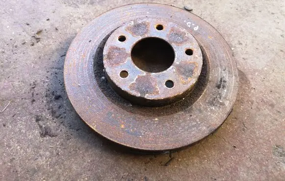 Nissan Juke I F15 Front brake disc