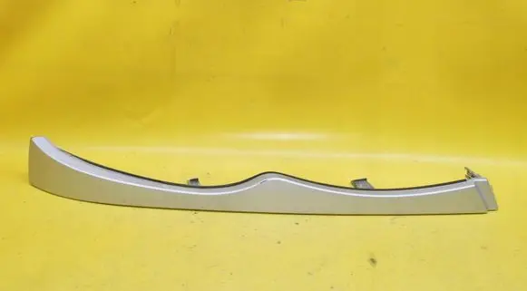 BMW 3 E46 Under headlight/headlamp trim 