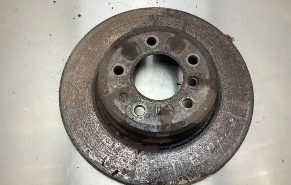 BMW 7 E38 Rear brake disc 