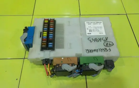 Land Rover Freelander 2 - LR2 Fuse box set 6G9T14D572LA
