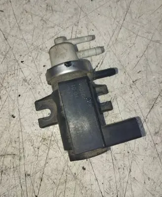 Volkswagen PASSAT B5.5 Turbo solenoid valve 1J0906627B 02T066 72290345