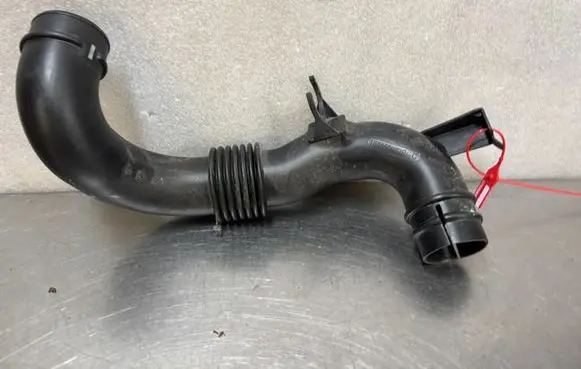Intercooler hose/pipe