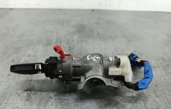 Hyundai i30 Ignition lock FDZDC2