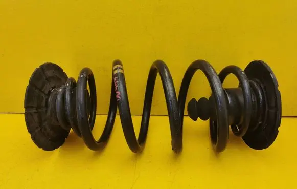 Mercedes-Benz V Class W447 Rear coil spring A4473240006