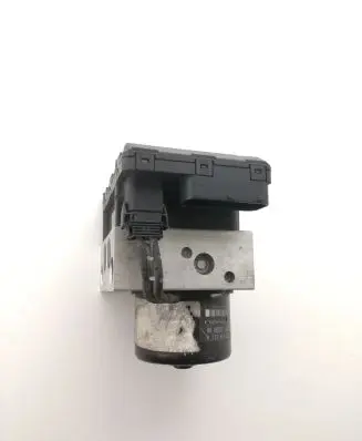 Volkswagen Golf IV ABS Pump 1J0907379P 7M3614111H