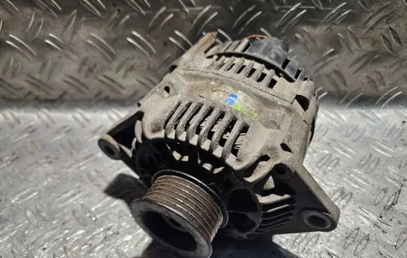 Volvo 440 Generator/alternator 2541882A A11VI76