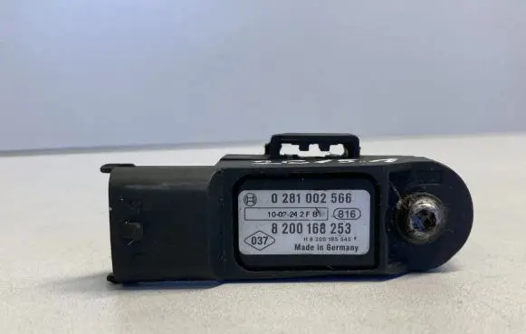 Renault Trafic II (X83) Air pressure sensor 0281002566 8200168253