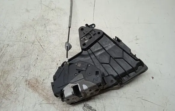 Volvo S60 Front door lock 4062414147121 31301740