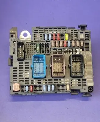 Peugeot 508 BSM Control unit 9674921980
