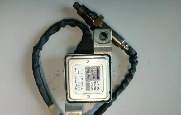 Volkswagen Touareg II Lambda probe sensor 059907807J
