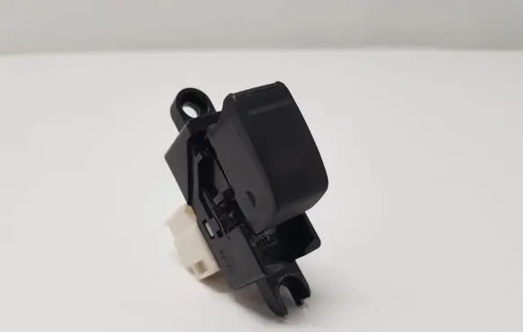 Nissan X-Trail T30 Electric window control switch