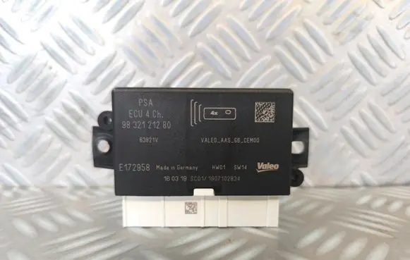 Citroen C4 Cactus Parking PDC control unit/module 9832121280