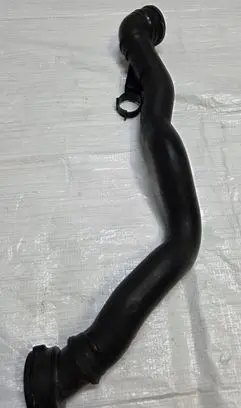 Opel Astra K Intercooler hose/pipe 39017741